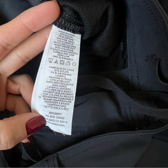 Prana Mid Rise Relaxed 11” Shorts NEW Size 8 Gray Stretchy - Picture 8 of 8